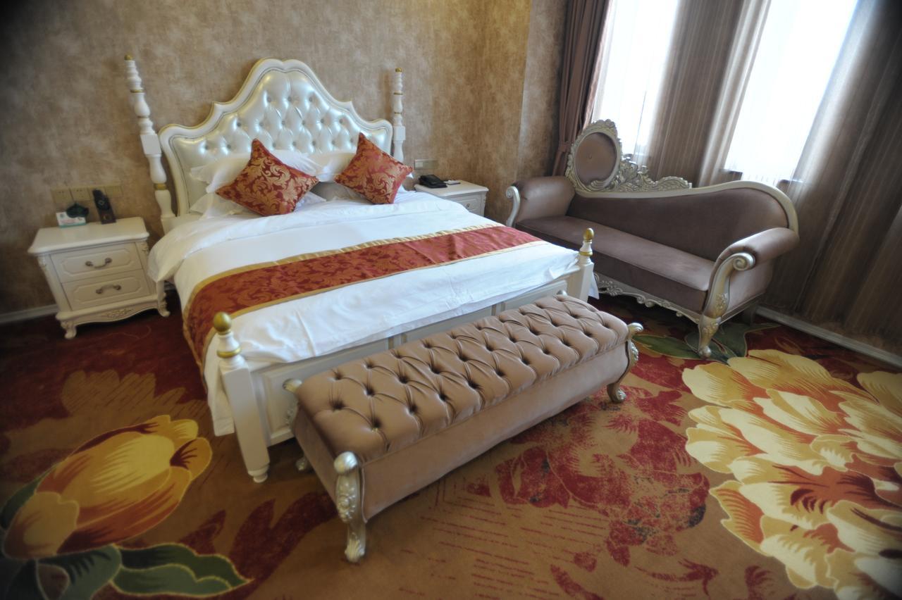 Ramada Encore Pudong 3*